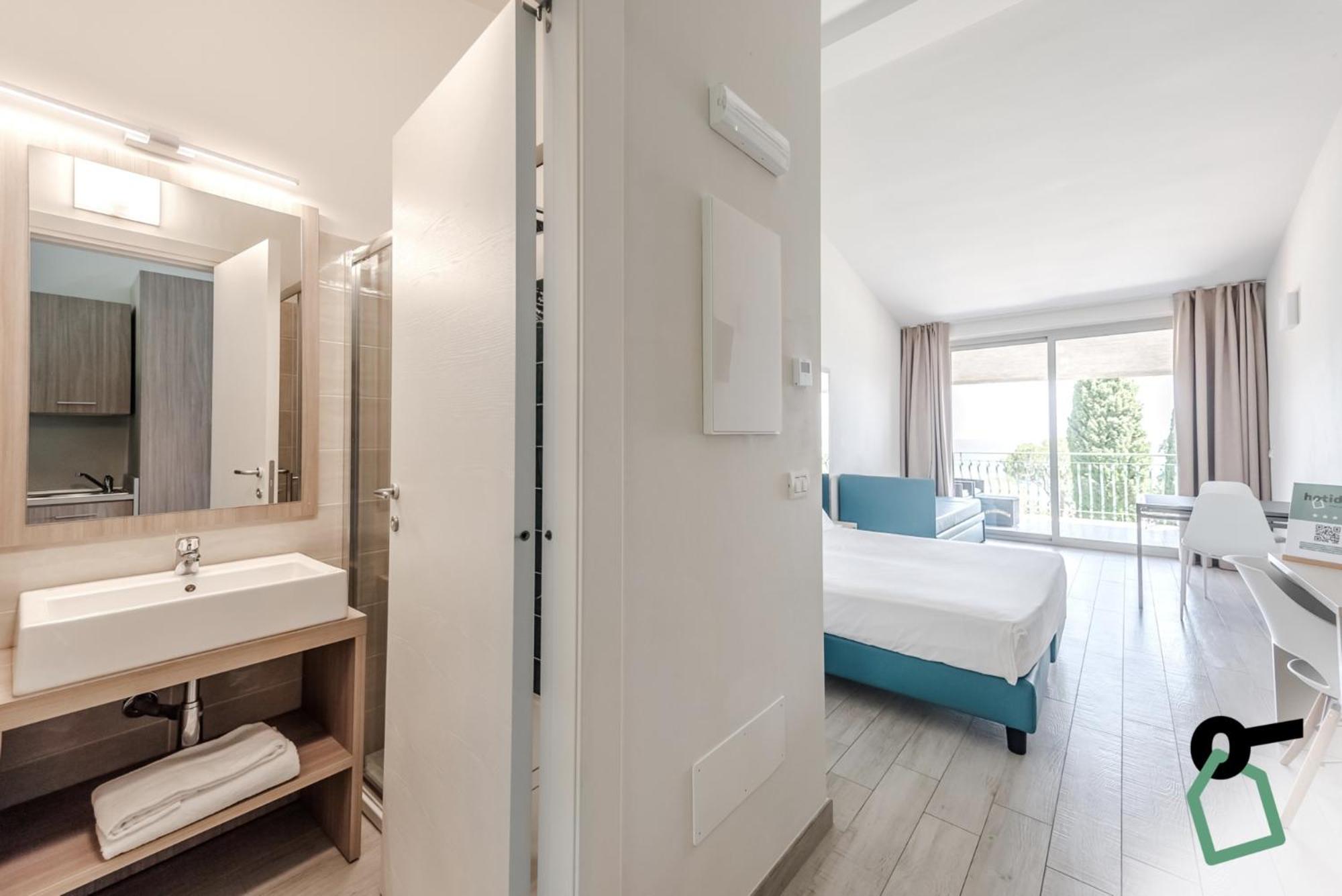 Hotiday Collection - Desenzano Aparthotel Desenzano del Garda